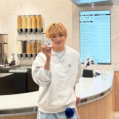 Instagram post by @i.2.n.8 for Kith. Caption reads: @kith #ad #KithSeoul #키스서울.