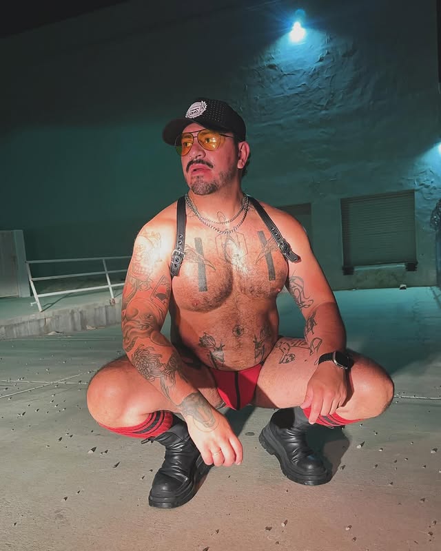 Instagram post by @heck.hek for Nasty Pig. Caption reads: First rule of fight club….

#nastypig #pigstylist....