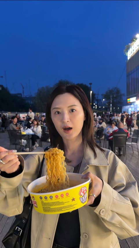 Instagram post by @xcvijy for Nongshim. Caption reads: [...] must eat and stock up before you leave....