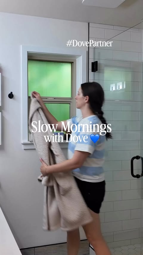 Instagram post by @glowopedia for Dove. Caption reads: [...] officially entered its luxury era with....