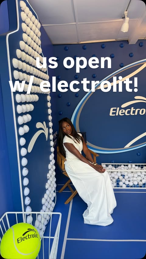 Instagram post by @justinescameraroll_ for Electrolit. Caption reads: [...] Location: the US Open. Hydration:....