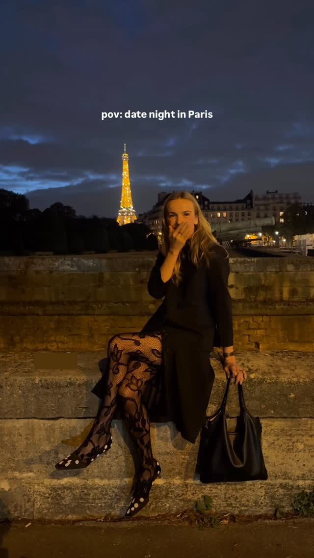 Instagram post by @josefienweyns for Calzedonia. Caption reads: every little girl’s dream ⭐️⭐️⭐️ dressing up,....