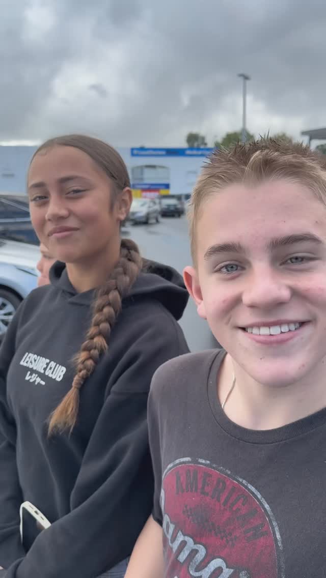 Instagram post by @carter_metcalfe_mtb for Thread Wallets. Caption reads: Went to the Otara market !  In south Auckland New....