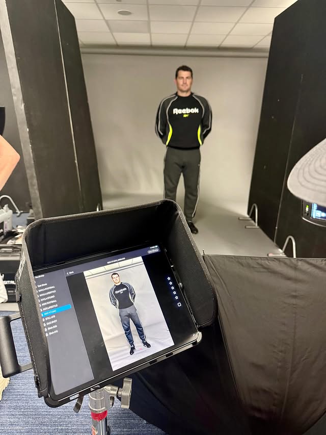 Instagram post by @ikercasillas for Reebok. Caption reads: The project has started @reebok #publi.