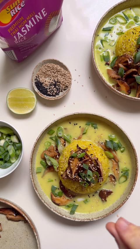 Instagram post by @liv.kaplan for SunRice. Caption reads: The cosiest vegetarian weeknight night. Golden....