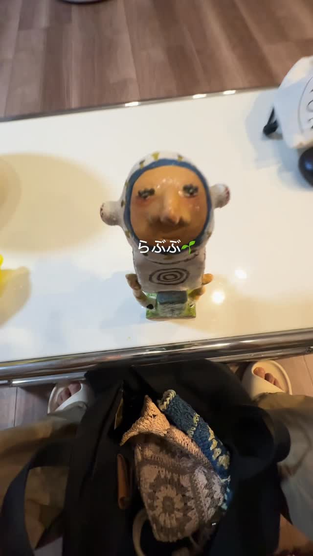 Instagram post by @nnn.natsuki for Baseus. Caption reads: baseusの急速充電器ゲット🦧🌱 急速なのも同時に充電できるのも便利すぎるん🦧 [...].