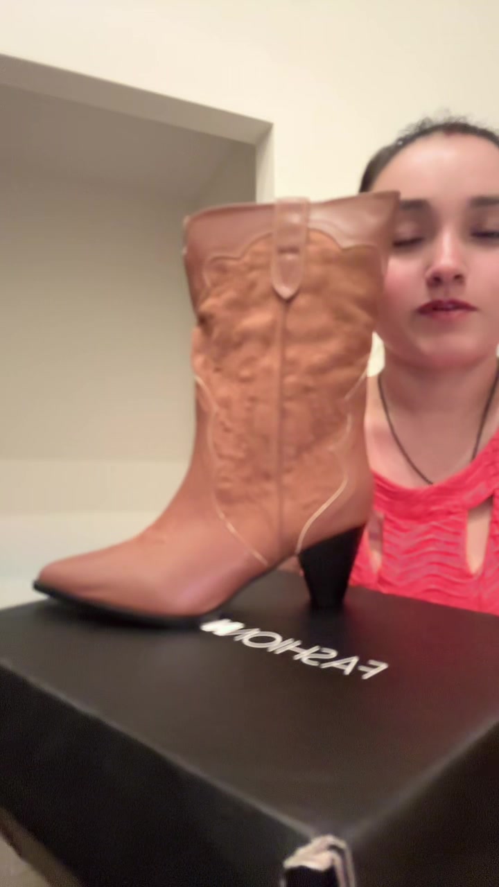 TikTok post by an influencer for Fashion Nova. Caption reads: [...] #viralproduct #fashionnova....