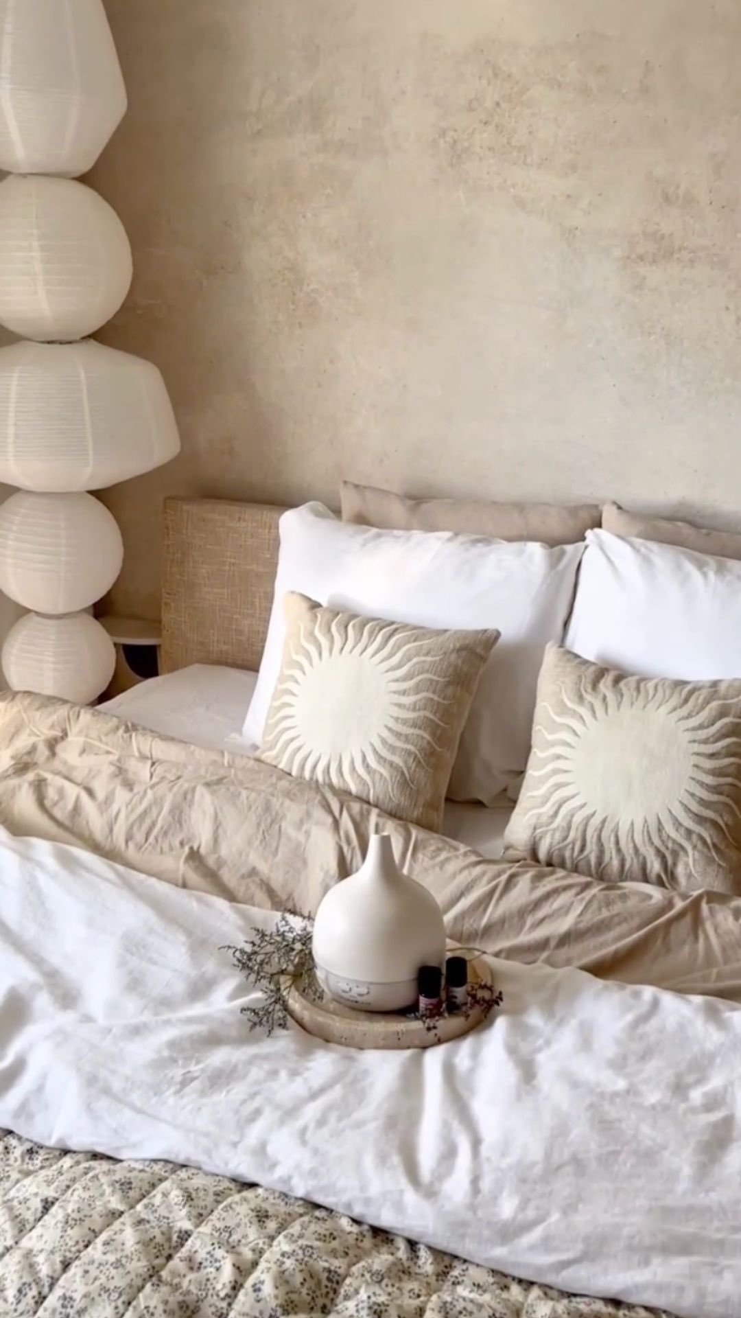 Instagram post by @hetkijkhuis for Geurwolkje. Caption reads: Even pauze. Even jij ... 🌿

Met één druk op de....