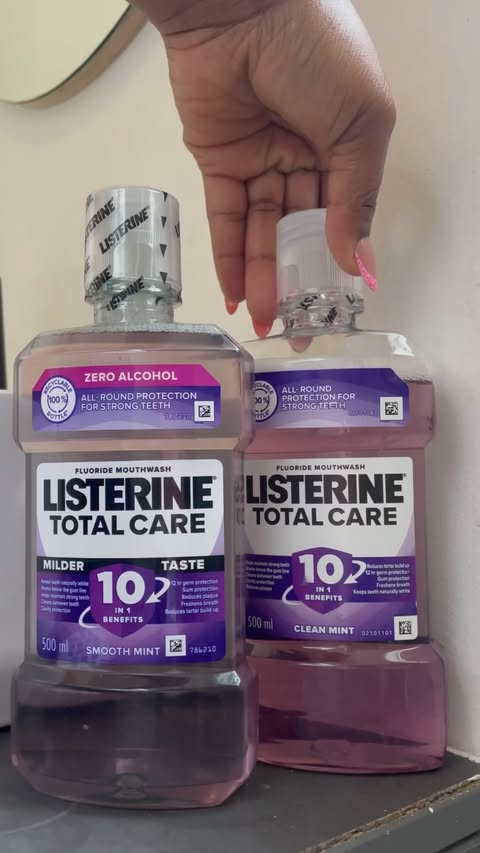 Instagram post by @vanessa_gwejela for LISTERINE. Caption reads: [...] turn ?#keepyourstreak #washyourmouth....