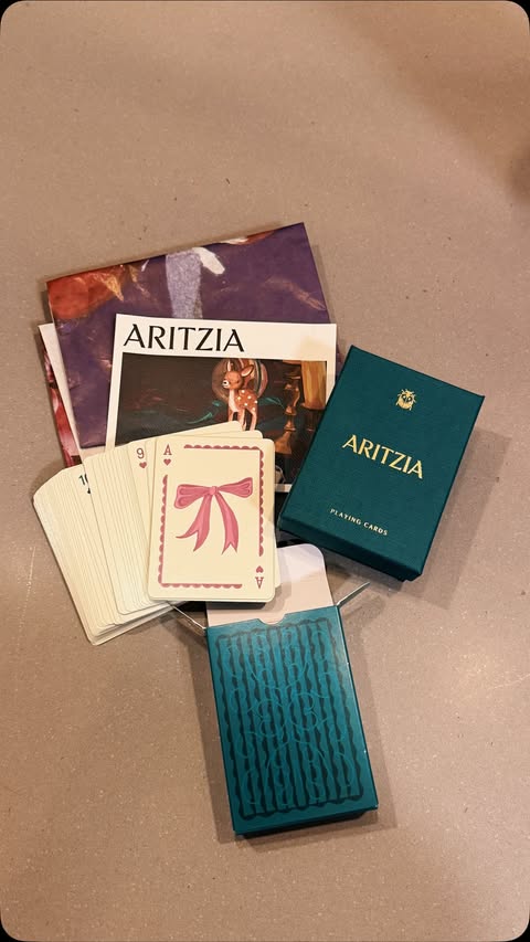 Instagram post by @averiederkach for Aritzia. Caption reads: [...] knew this was a thing!! but thank you....