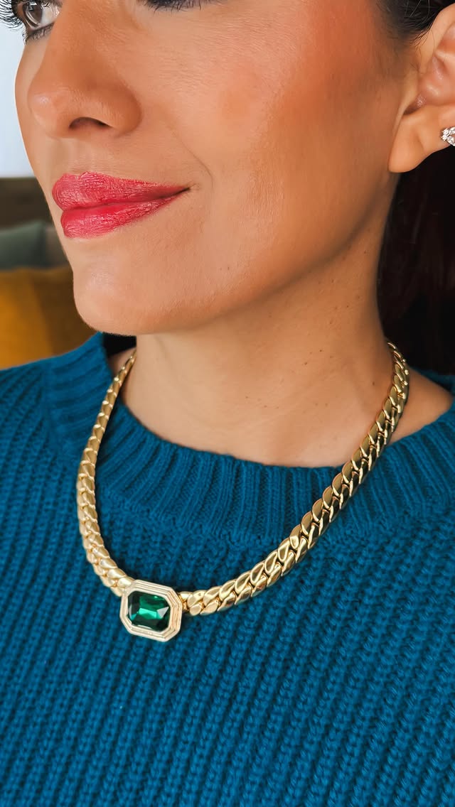 Instagram post by @cinthiacjensen for Ettika. Caption reads: Elevate Your Style with @ettika Jewelry ✨ Add a....