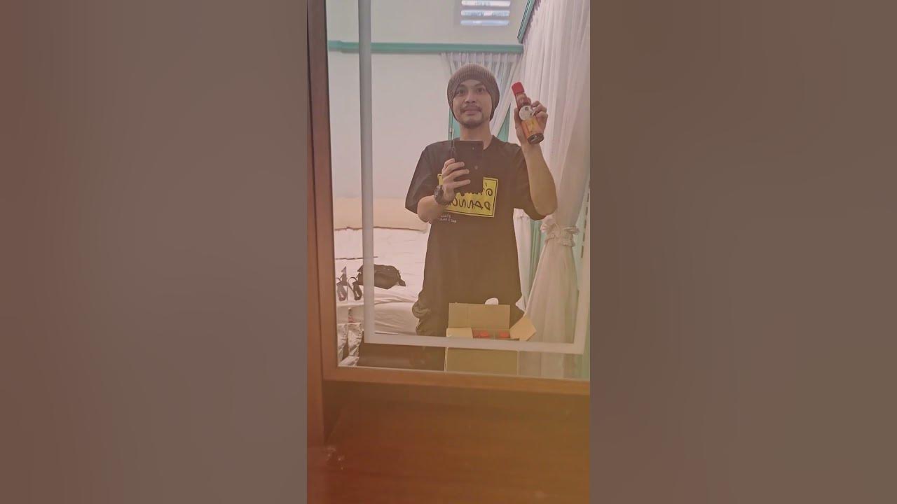 YouTube post by @namewee for OpenSea. Caption reads: 今天收到一個箱子，一打開看到... #shorts.