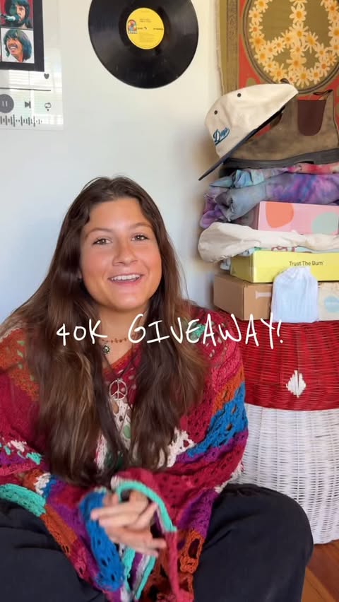 Instagram post by @eleanorhross for Sun Bum. Caption reads: GIVEAWAY CLOSED‼️ THANK YOU FOR 40K!🌻🫶🏻🌎🦋....