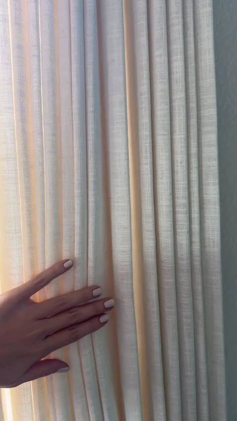 Instagram post by @hayatintheusa for Homerilla. Caption reads: [...] with these beautiful curtains from....