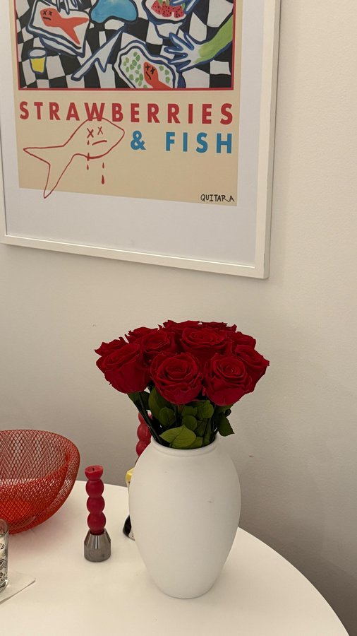 Instagram post by @devapollon for Venus et Fleur. Caption reads: Self love is the best love with @venusetfleur 🌹♥️....