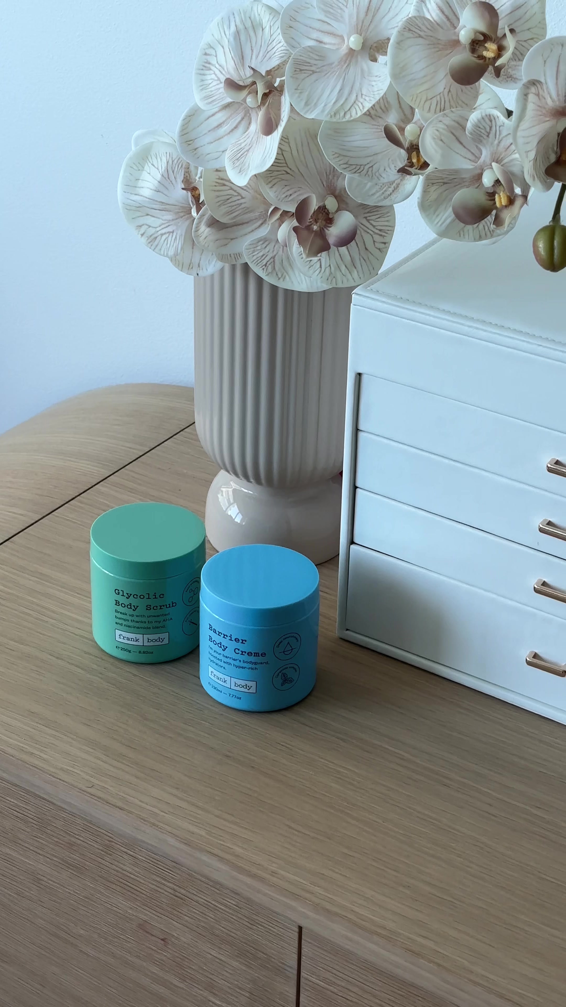 TikTok post by @janeetasteephn for Frank Body. Caption reads: @frank body new essentials dc: JANEETA15.