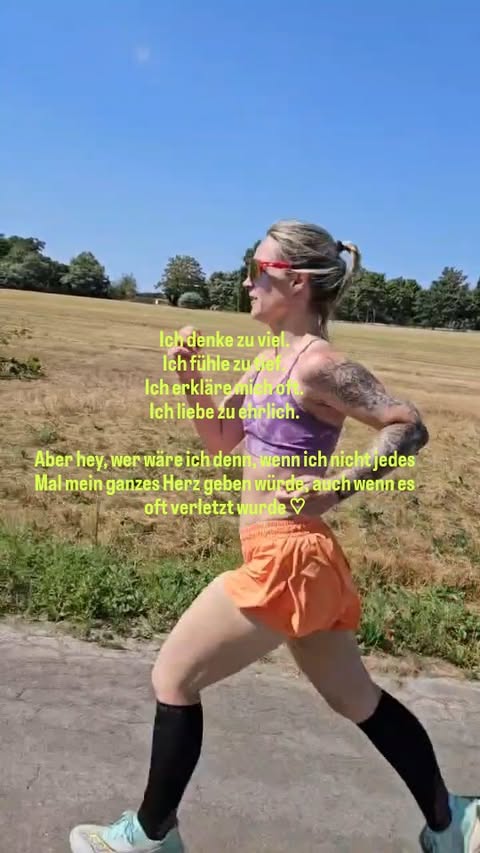 Instagram post by @a.n.ni.k.a.x for Saucony. Caption reads: [...] #mindsettips #love ad*gelaufen im Saucony....