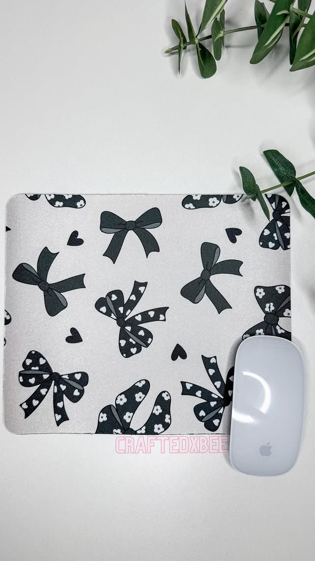 Instagram post by @craftedxbee for TeckWrapcraft. Caption reads: [...] be making more designs soon ✨

Using....