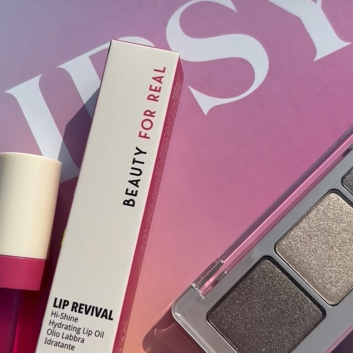 Instagram post by @chikisluvscruz for BOXYCHARM. Caption reads: April @boxycharm by @ipsy

My box variation:
1️⃣....