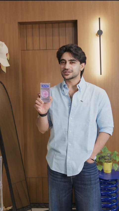 Instagram post by @zabbarsarai for Durex. Caption reads: [...] is knowing how to keep things smooth.....