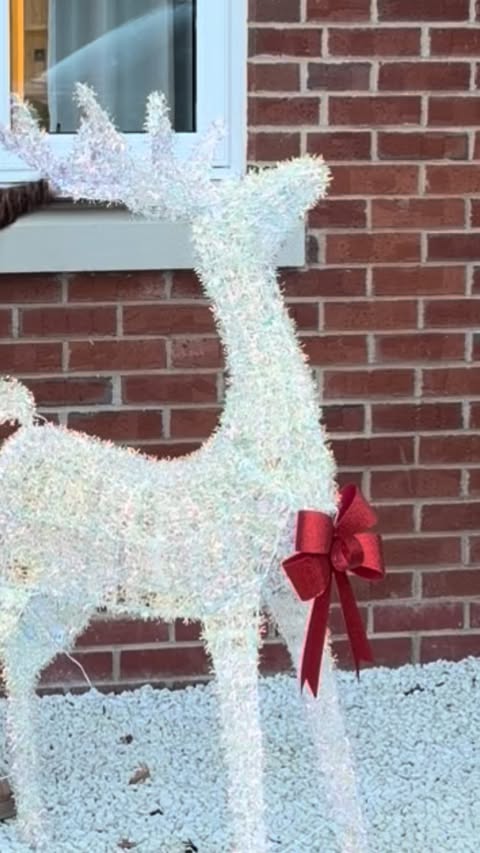 Instagram post by @athomewithkirsty_ for Wilko. Caption reads: Outside is complete with this beauty✨

AD| how....