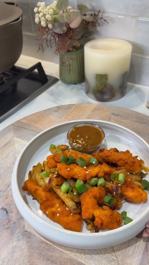 Instagram post by @kimberlys_journeyy for Fit Foods. Caption reads: [...] and still feels homemade, these....