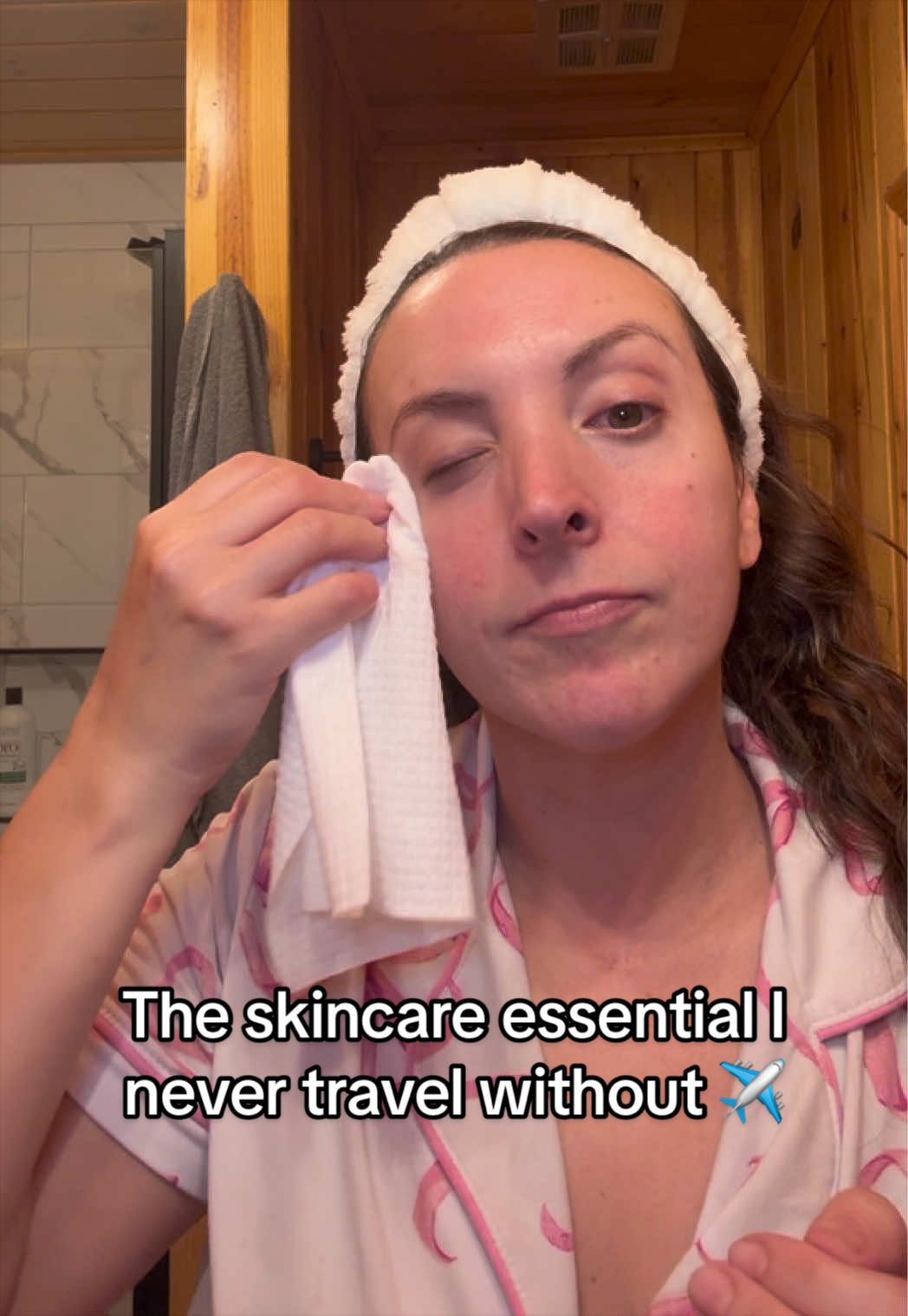 TikTok post by @jen_rinaldi for Clean Skin Club. Caption reads: [...] my sensitive skin, so switching to @Clean....
