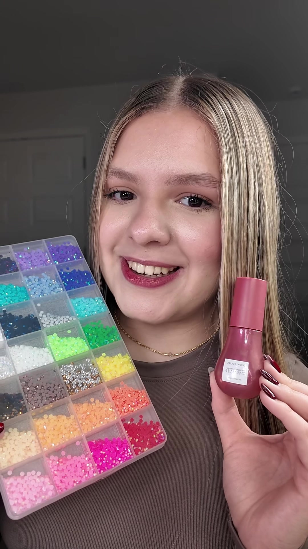 TikTok post by @byadrimolero for Glow Recipe. Caption reads: [...] #bedazzled #makeup #beauty #DIY #maquillaje....