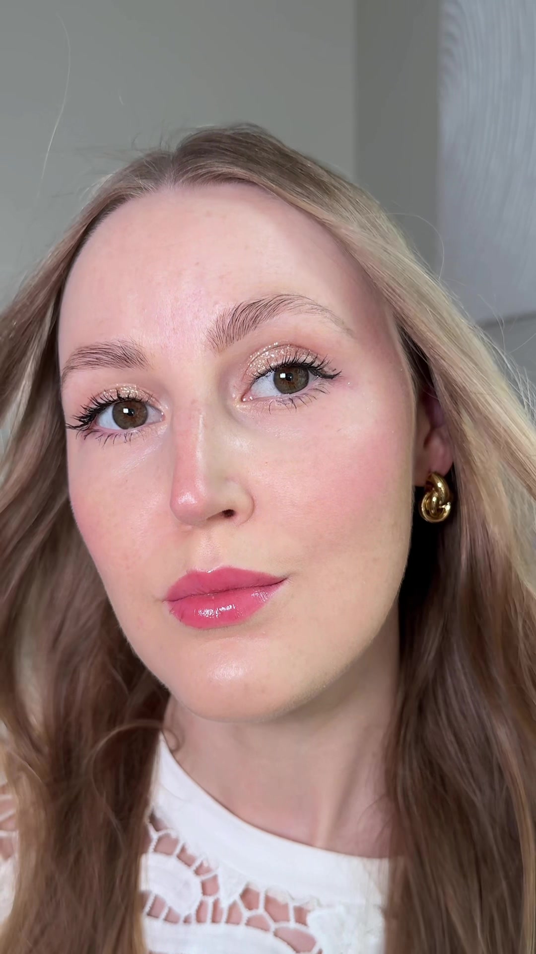 TikTok post by @tinka_ugc for JASON WU BEAUTY. Caption reads: [...] ✨ Mascara: Selestia Beauty ✨ Eyes: Jason Wu....