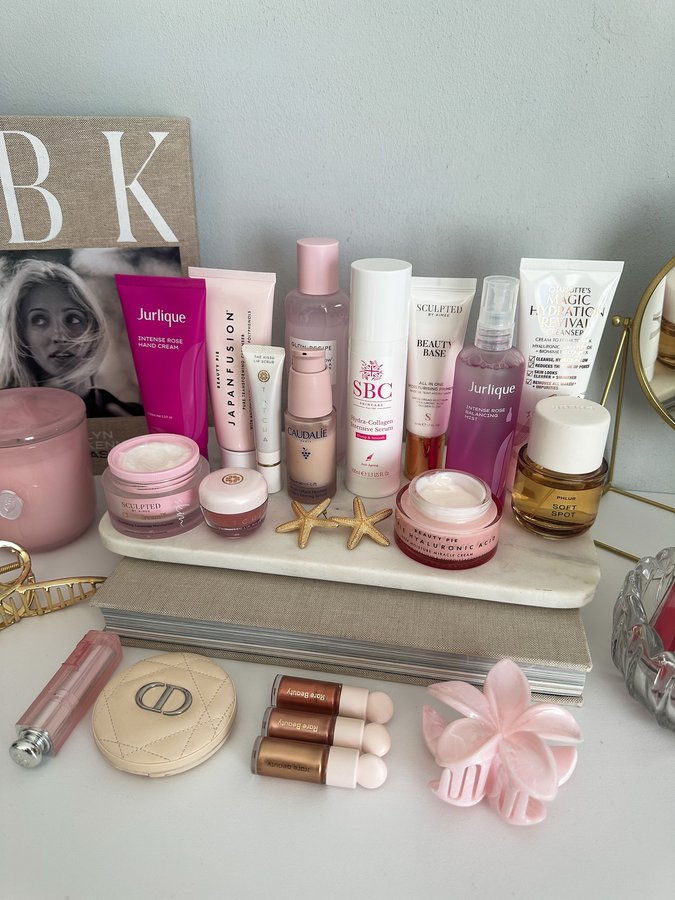 Instagram post by @nlondors for Jurlique. Caption reads: New arrivals on my vantiy alert: obsessing over....