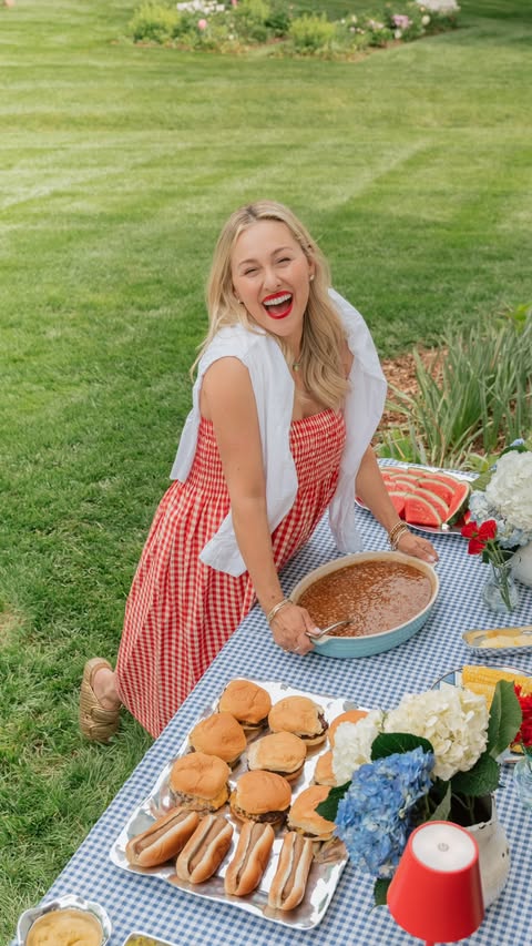 Instagram post by @malloryervin for Bush's Beans. Caption reads: #BushsBeansPartner, There is just something about....