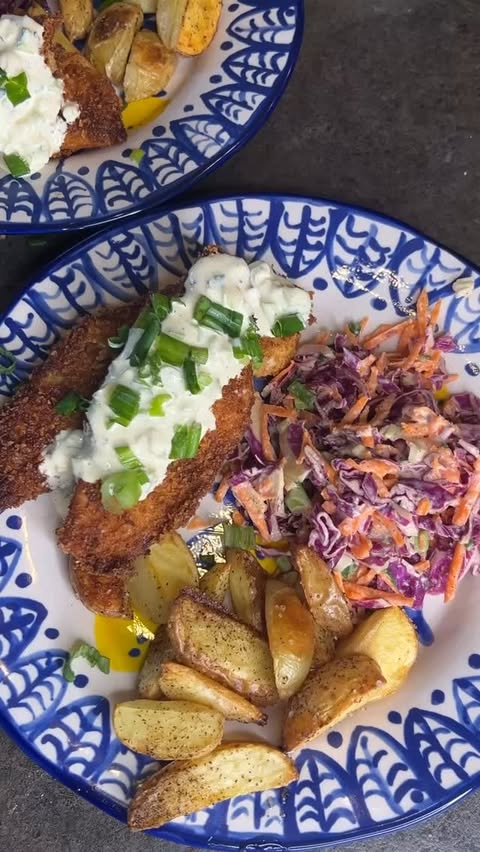 Instagram post by @bellylaughliving for HelloFresh US. Caption reads: USE MY CODE HFAMBBELLYLAUGHLIVING OR CLICK OUR....
