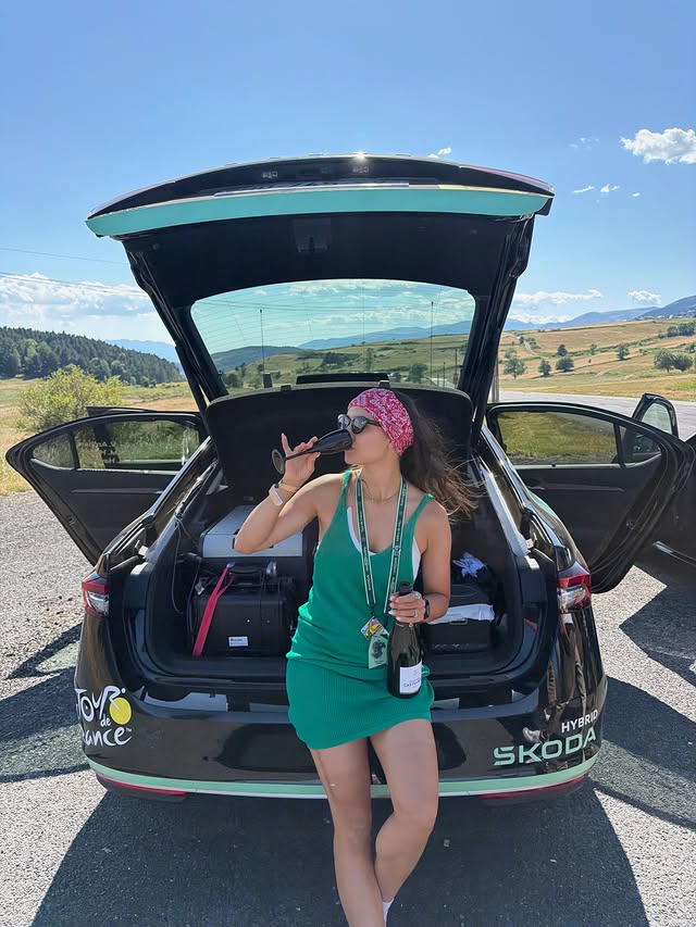 Instagram post by @nikkkihawkes for Škoda Belgium. Caption reads: First time watching Tour de France in person!! 🥹....