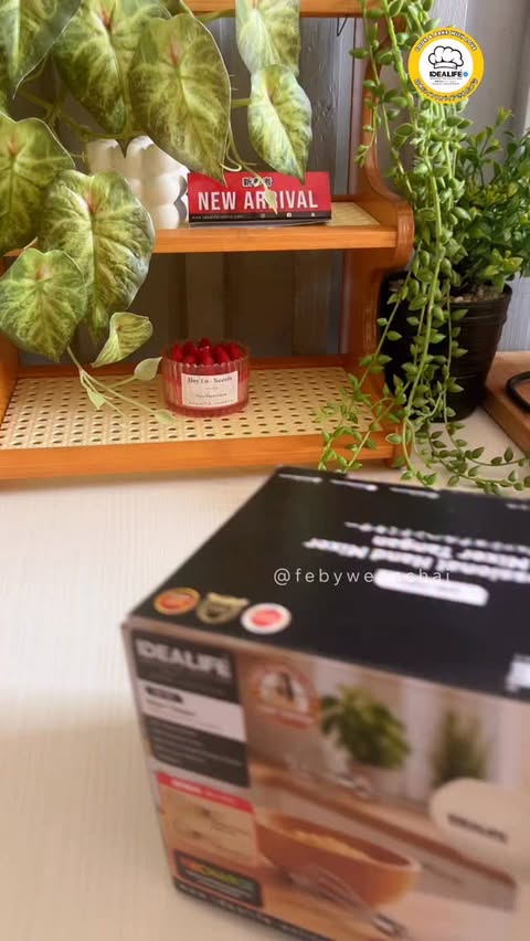 Instagram post by @idealifeonline.resep for idealifeonline. Caption reads: Salah satu alat yang sering aku pakai dan sangat....