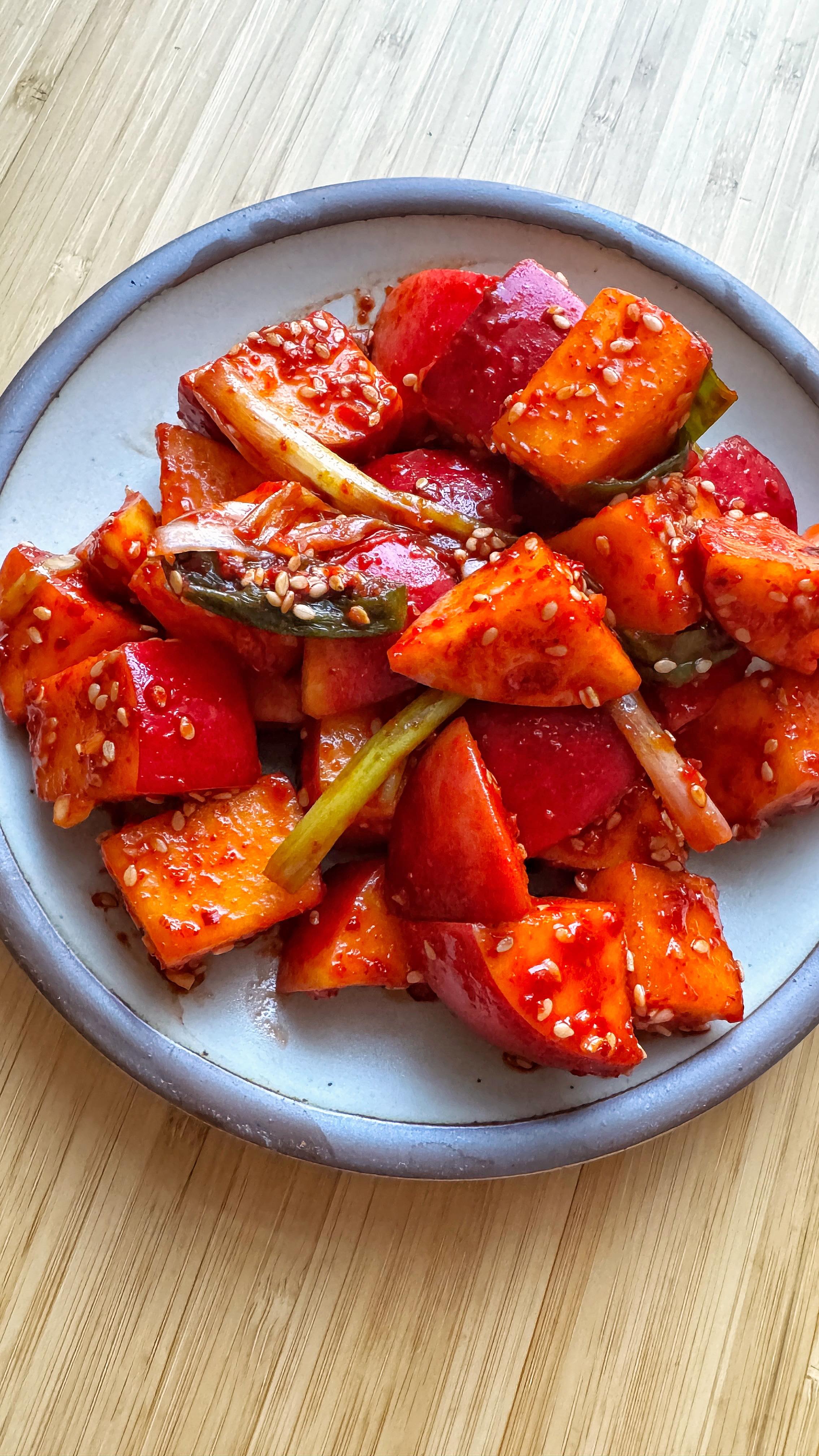 Instagram post by @jamesyworld for Yes Apples. Caption reads: [...] kimchi. I used Rave apples from @yesapples,....