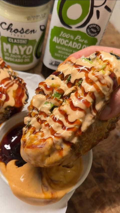 Instagram post by @erinscozykitchen for Chosen Foods. Caption reads: [...] a crunchwrap! i made it w @chosenfoods 100%....