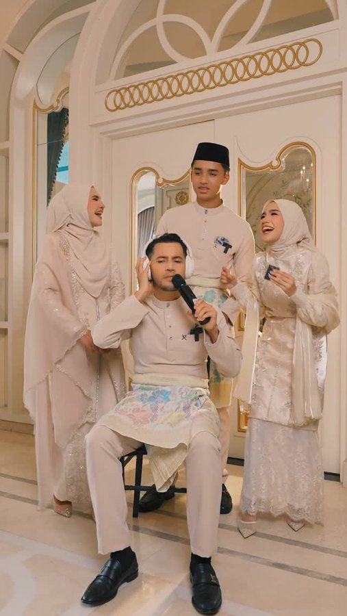 Instagram post by @aliffsyukriterlajaklaris for HIJABISTAHUB. Caption reads: Korang nak dengar tak Dato Aliff nyanyi?....