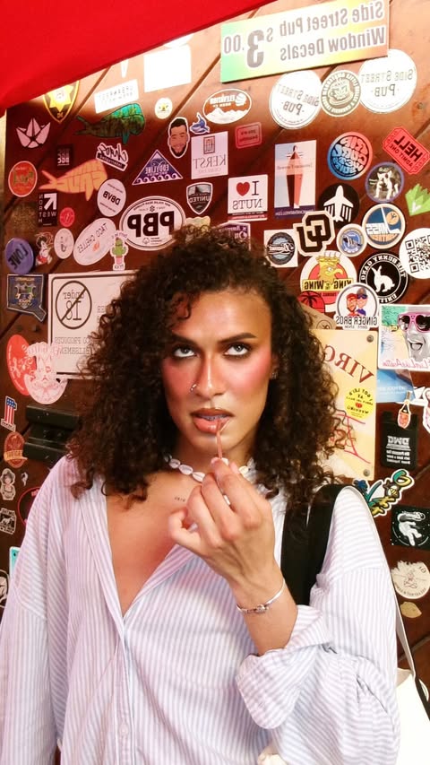 Instagram post by @dylanncollado for Docolor.Official. Caption reads: Colorful Brushes, Flawless Blend, Island....