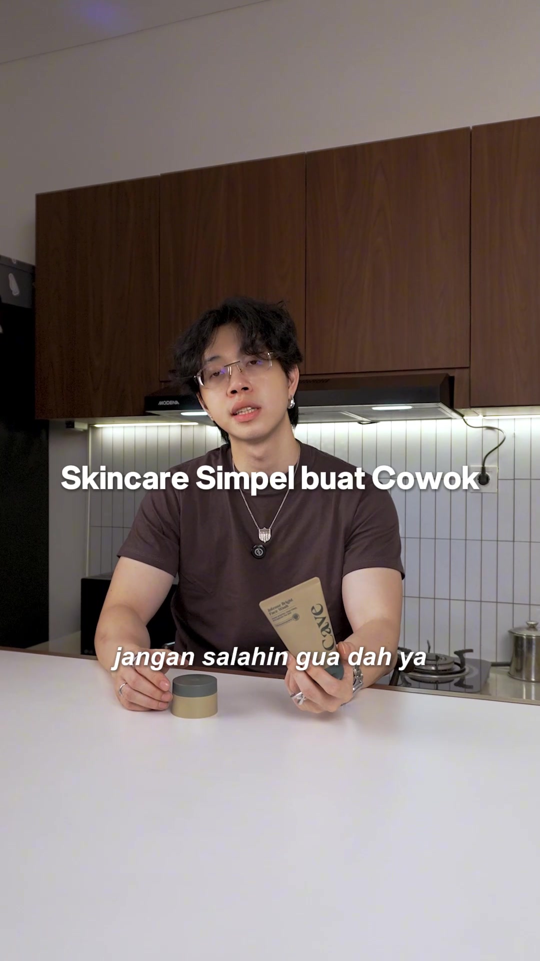 TikTok post by @lukaskahn_skincare for Cave Men's Grooming. Caption reads: [...] #CaveSkincare #MoisturizerCowok @CAVE Men's....