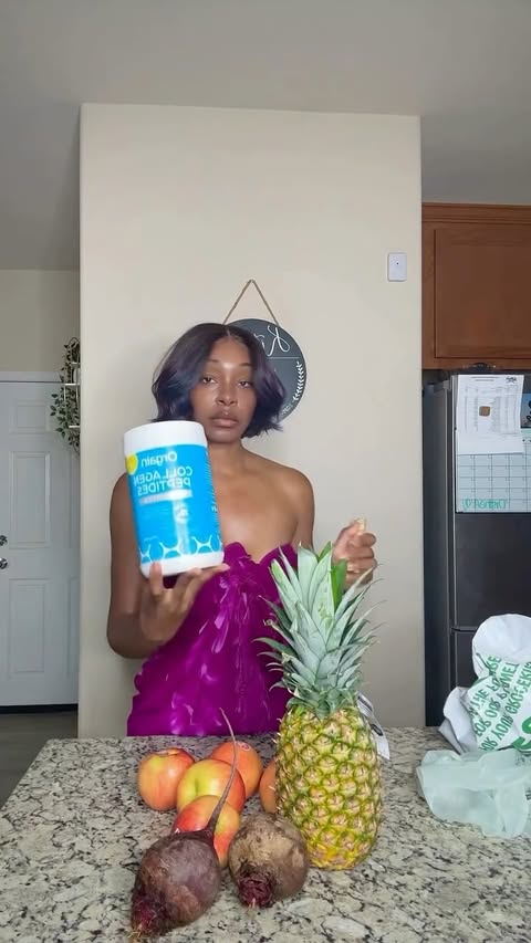 Instagram post by @_wellverzed for Orgain. Caption reads: [...] 🫶🏾

Juicer: @kuvingsusa Auto 10
Collagen:....