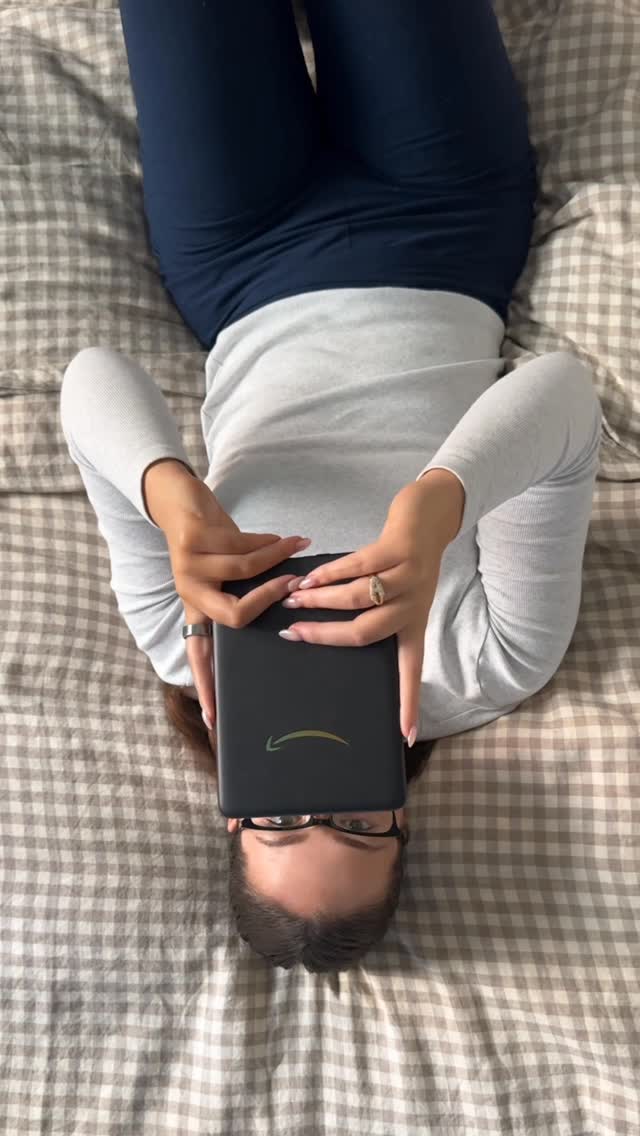 Instagram post by @arabellatouchstone for Amazon Books. Caption reads: how i’m prepping for cold weather during Prime Big....