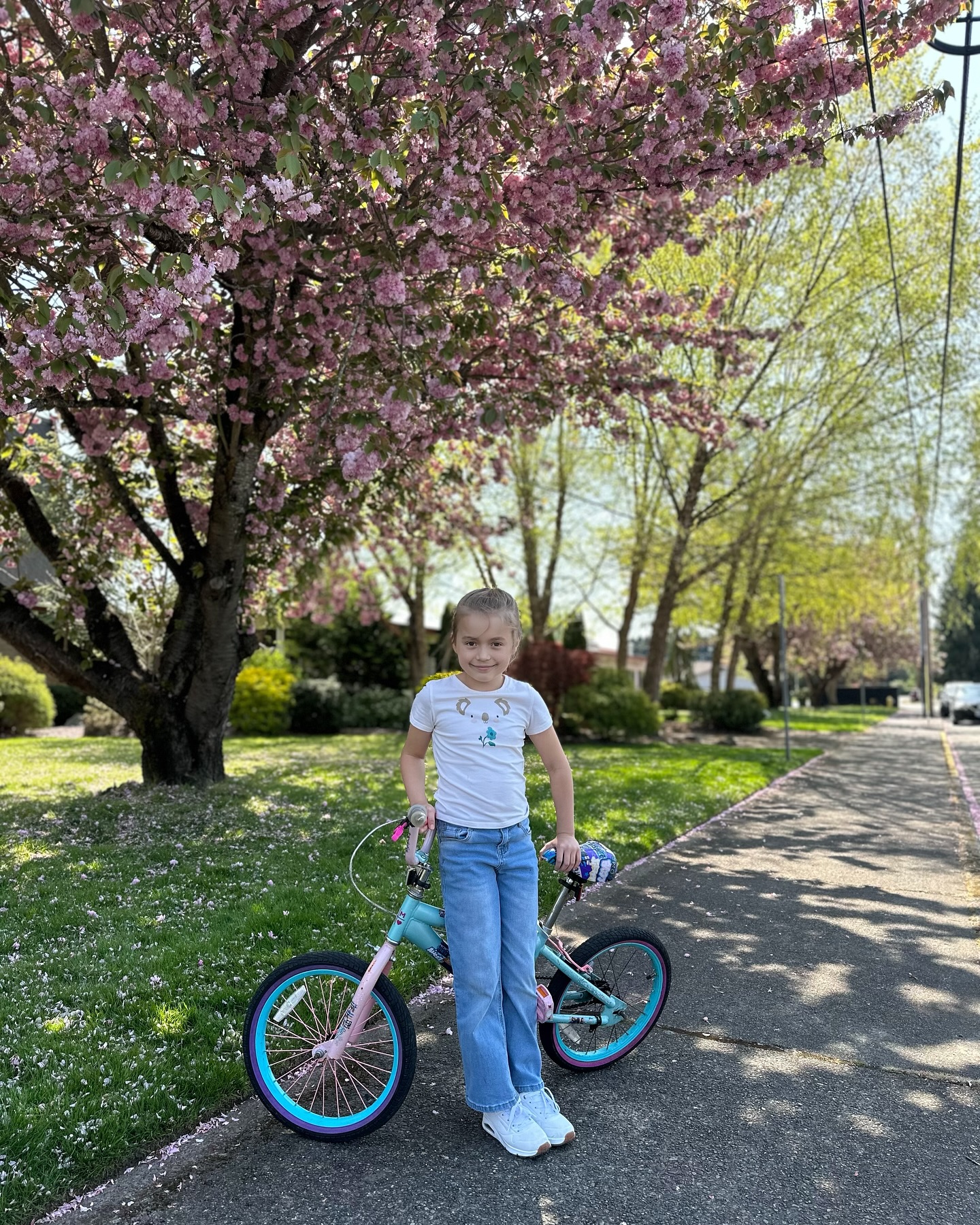 Instagram post by @tsaruk_katrinka for Deuxpardeux. Caption reads: Spring 2025🌷

T-shirt @deuxpardeuxkids 
Jeans....