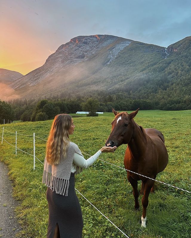 Instagram post by @kenzas for Cubus. Caption reads: (Reklam för Cubus) Amazing days in Norway with the....