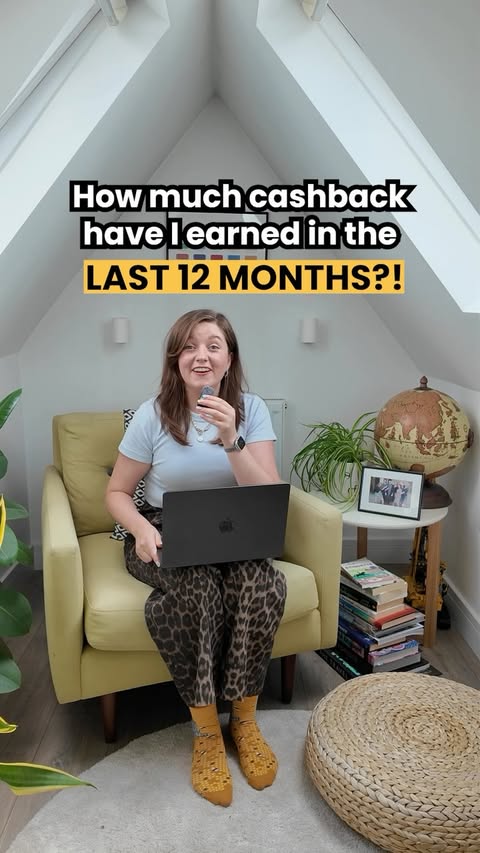 Instagram post by @holidayexpert for TopCashback. Caption reads: [...] GET IN MY SON 💪 🤔 WHY USE CASHBACK?....