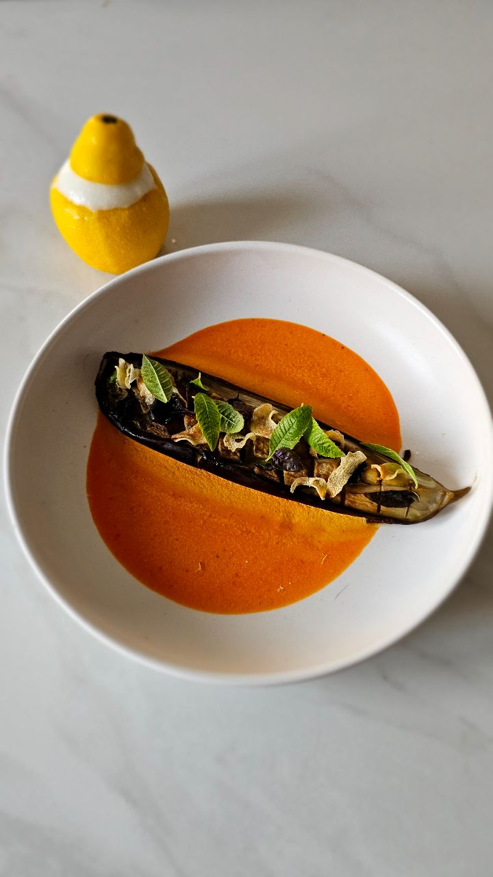 Instagram post by @chef_n_zem for E.Leclerc. Caption reads: Recette pour 4 personnes 
Ingrédients : 
1 paquet....