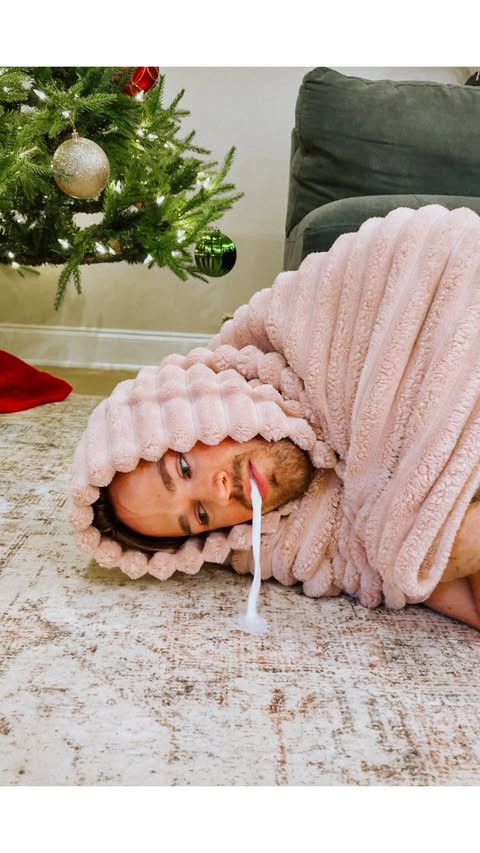 Instagram post by @freshprinceofbuhlaire for BISSELL. Caption reads: [...] & a messy dog? SAY LESS 💁🏻‍♀️ The....