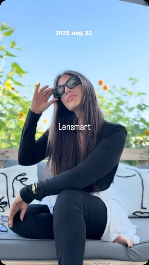 Instagram post by @timea.torok for Lensmart. Caption reads: |reklam| @lensmartonline TIMCSY kóddal -15%.