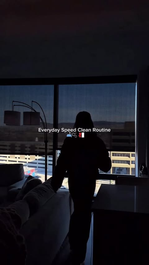 Instagram post by @lexiempritchard for Albany Park. Caption reads: [...] a quick clean to reset the space 🤍....