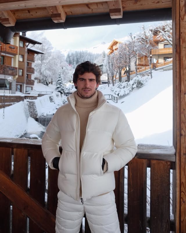 Instagram post by @anselmoprestini_ for Herno. Caption reads: 1/1/2024 in @herno_official #Herno #hernoholidays....