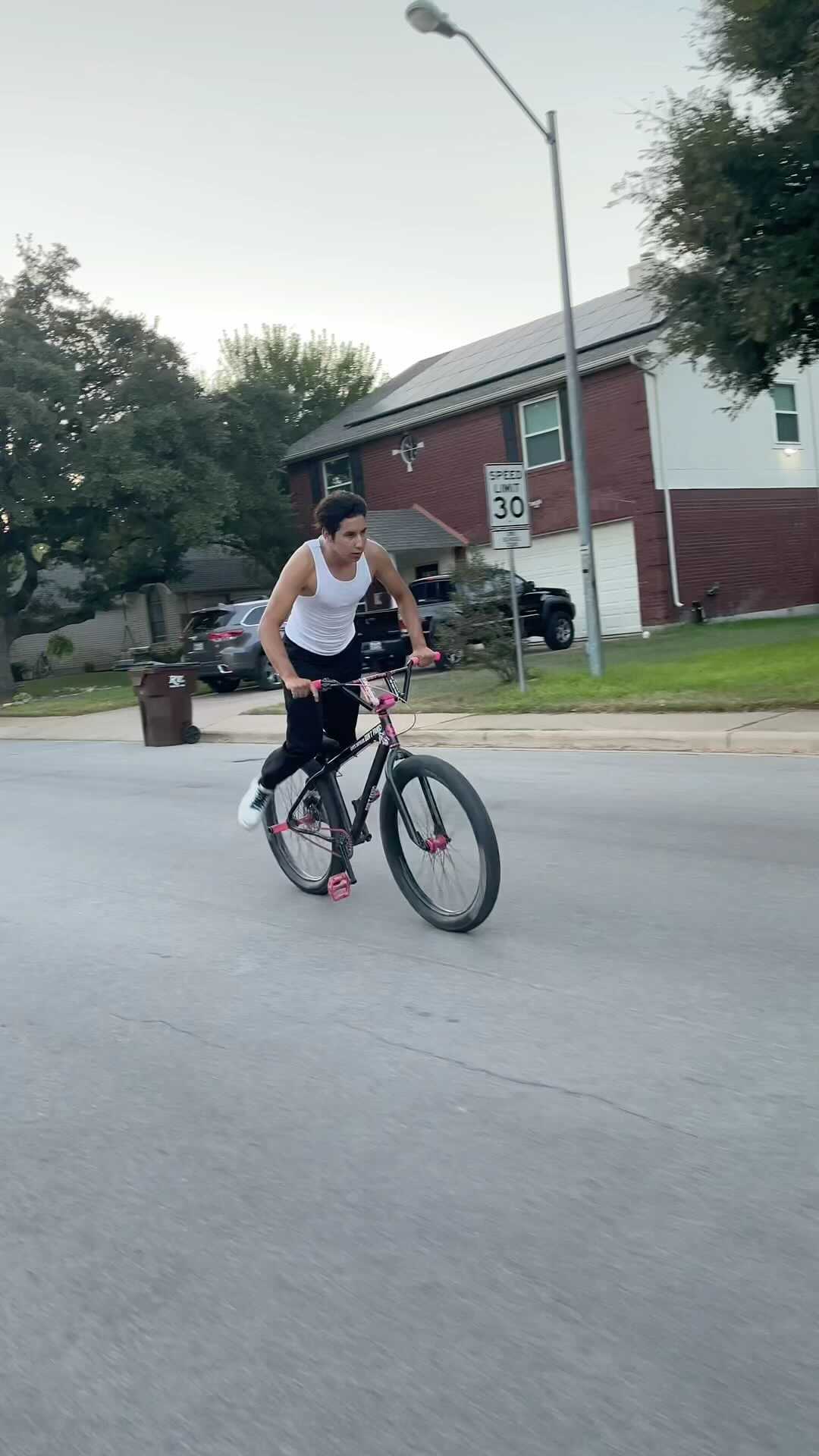 Instagram post by @ccs.nicolas for SE Bikes. Caption reads: Grind never stops😈 
Follow @ccs.nicolas 
-
#bikes....